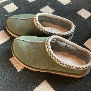Ugg Tasman Slippers